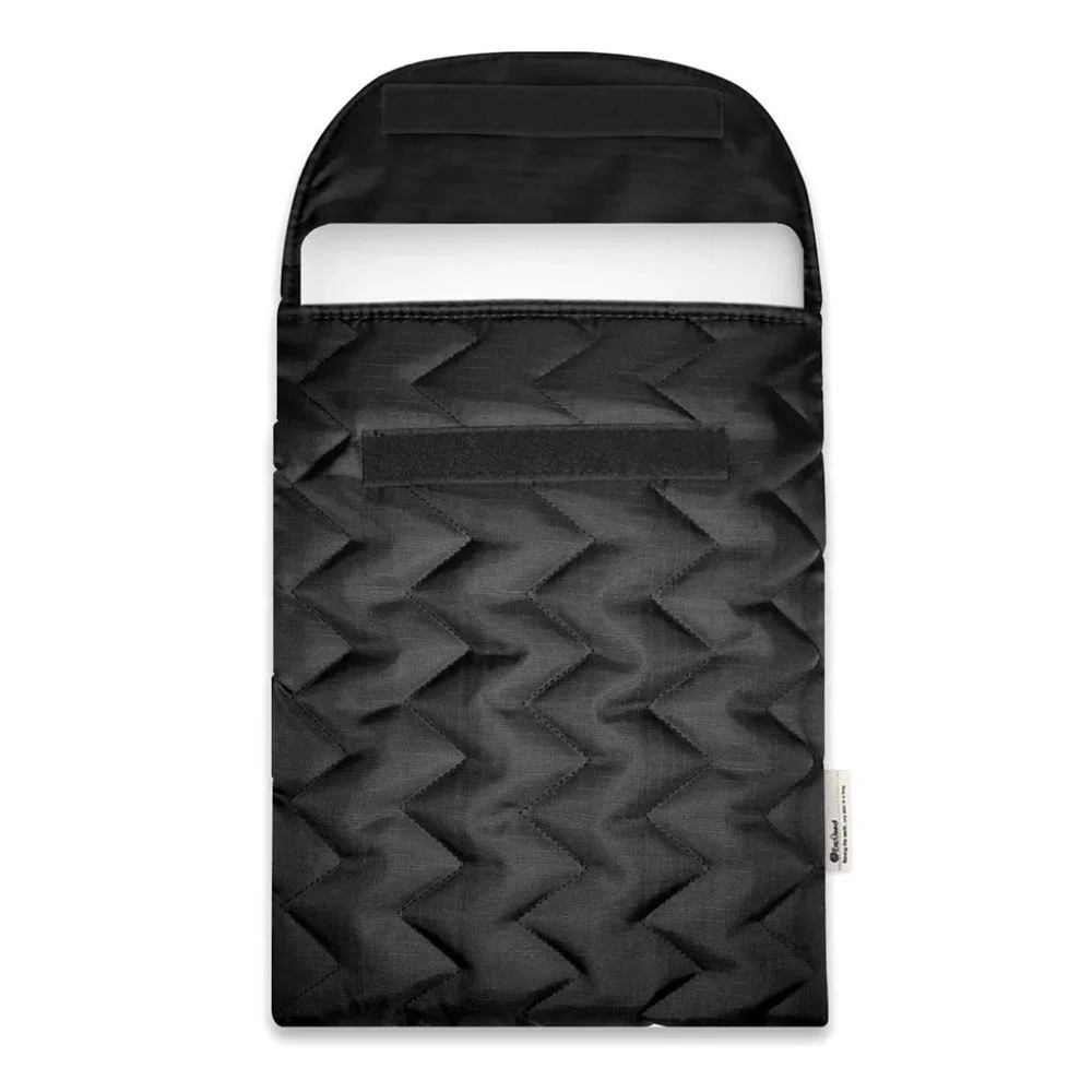 • 16Inch Puffy Vertical Laptop Sleeve